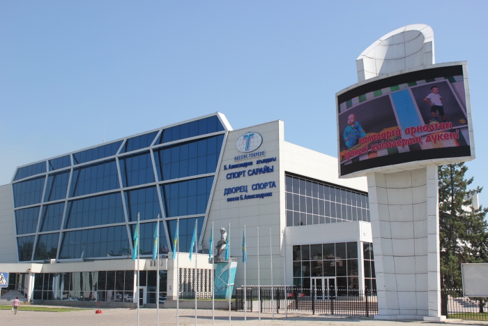Поторопитесь приобрести забронированные абонементы