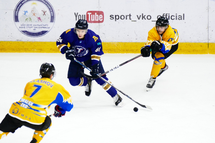 Полуфинал: «Торпедо» - «Ястребы» 5:3