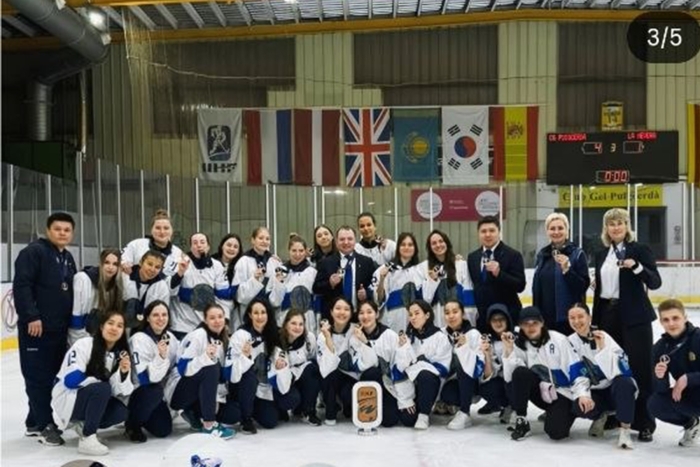 Женская сборная Казахстана – бронзовый призёр чемпионата мира (первый дивизион, группа В)