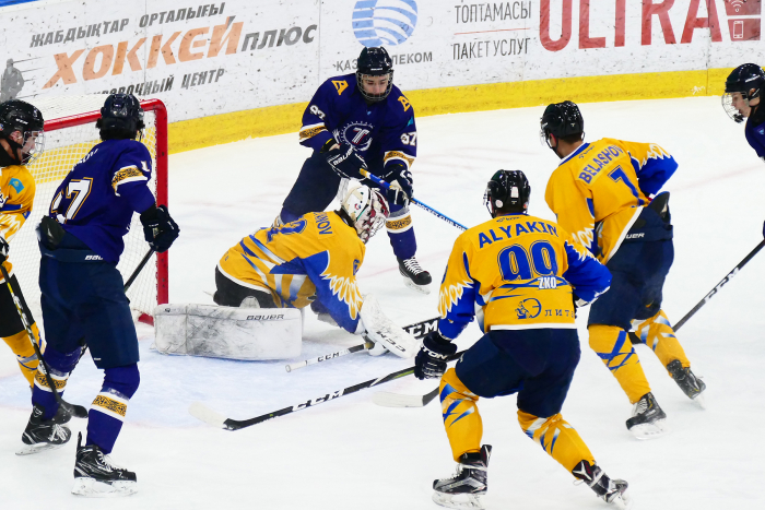 «Торпедо» - «Ястребы» 3:5