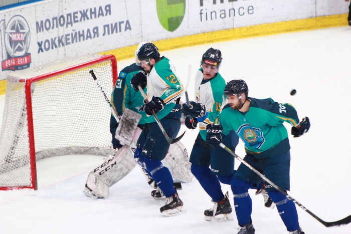 «Алтай Торпедо» одержало победу над «Торпедо»